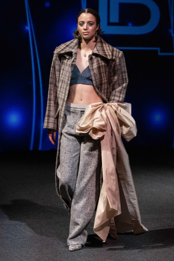 Fotoservizio/FW 23-24/WOMEN/SFILATA/LAURA BIAGIOTTI/DP2/4