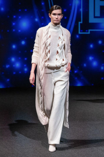 Fotoservizio/FW 23-24/WOMEN/SFILATA/LAURA BIAGIOTTI/DP2/6