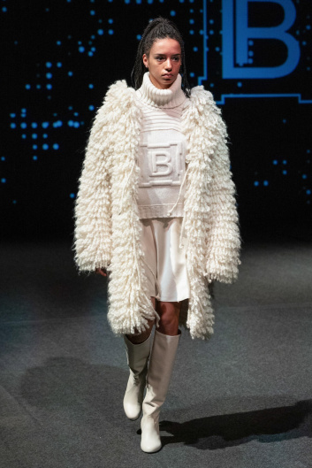 Fotoservizio/FW 23-24/WOMEN/SFILATA/LAURA BIAGIOTTI/DP2/12