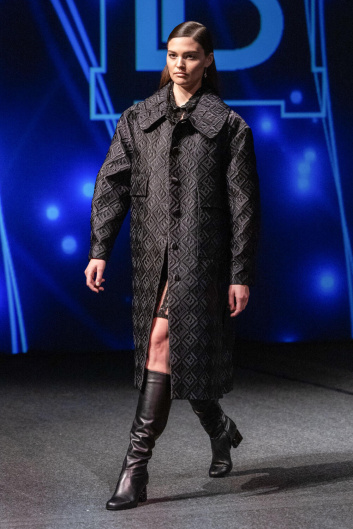 Fotoservizio/FW 23-24/WOMEN/SFILATA/LAURA BIAGIOTTI/DP2/23