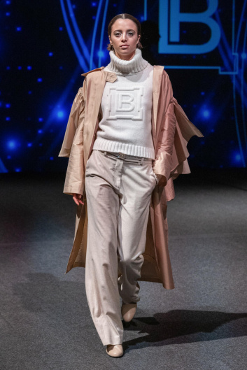 Fotoservizio/FW 23-24/WOMEN/SFILATA/LAURA BIAGIOTTI/DP2/24