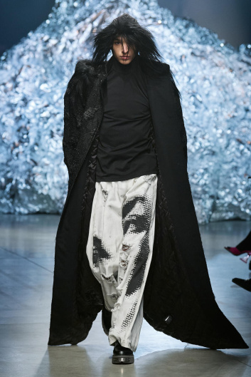 Fotoservizio/FW 23-24/WOMEN/SFILATA/ANNAKIKI/DP2/0