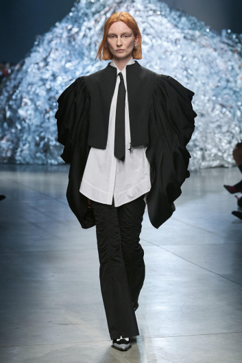 Fotoservizio/FW 23-24/WOMEN/SFILATA/ANNAKIKI/DP2/38