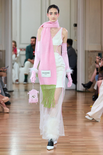 Fotoservizio/FW 23-24/WOMEN/PRESENTAZIONE/SARAWONG/DP2/17