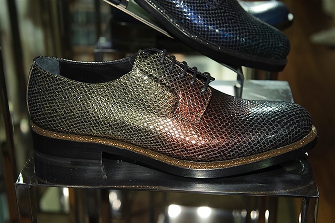 Fotoservizio/FW 2016-2017/MEN/JIMMY CHOO/DP2/25