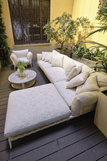 Fotoservizio/SS 2023/DESIGN/EVENTO_CULTURALE/VERSACE HOME/DP2/39