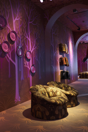 Fotoservizio/SS 2023/DESIGN/EVENTO_CULTURALE/ETRO/DP2/4