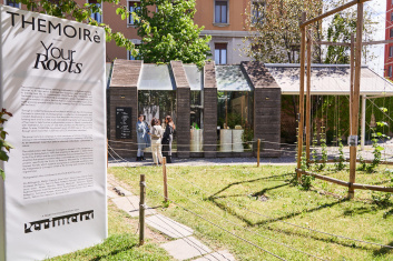 Fotoservizio/SS 2023/DESIGN/EVENTO/THEMOIRÈ/DP2/9