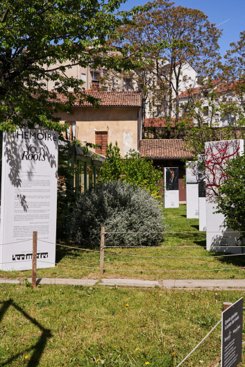 Fotoservizio/SS 2023/DESIGN/EVENTO/THEMOIRÈ/DP2/6