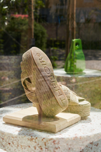 Fotoservizio/SS 2023/DESIGN/EVENTO/THEMOIRÈ/DP2/21