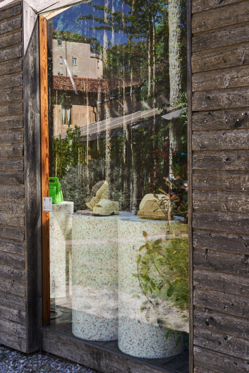 Fotoservizio/SS 2023/DESIGN/EVENTO/THEMOIRÈ/DP2/17