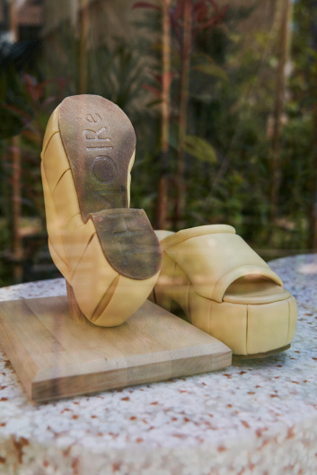 Fotoservizio/SS 2023/DESIGN/EVENTO/THEMOIRÈ/DP2/27