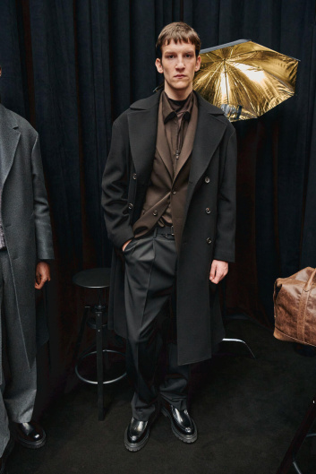 Fotoservizio/FW 24-25/MEN/PRESENTAZIONE/CORNELIANI/DP2/10