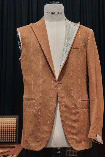 Fotoservizio/FW 24-25/MEN/PRESENTAZIONE/CORNELIANI/DP2/22