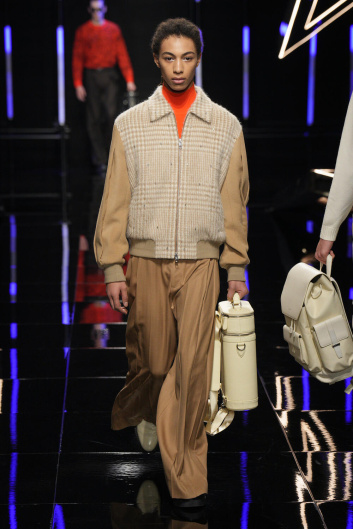 Fotoservizio/FW 24-25/MEN/SFILATA/KB HONG/DP2/10