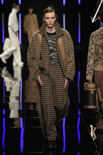 Fotoservizio/FW 24-25/MEN/SFILATA/KB HONG/DP2/8