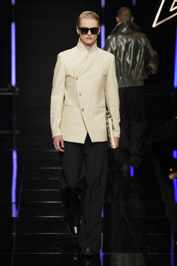 Fotoservizio/FW 24-25/MEN/SFILATA/KB HONG/DP2/21