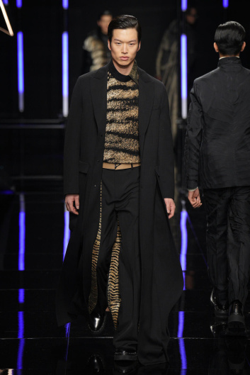 Fotoservizio/FW 24-25/MEN/SFILATA/KB HONG/DP2/23