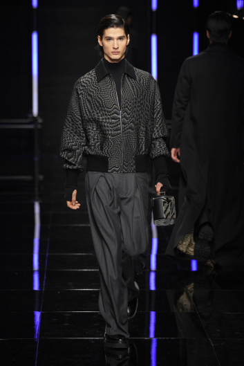 Fotoservizio/FW 24-25/MEN/SFILATA/KB HONG/DP2/27