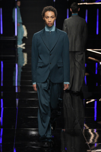 Fotoservizio/FW 24-25/MEN/SFILATA/KB HONG/DP2/38