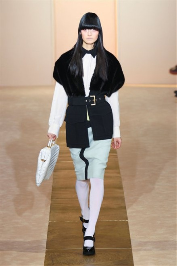 Fotoservizio/FW 2012-2013/WOMEN/MARNI/11