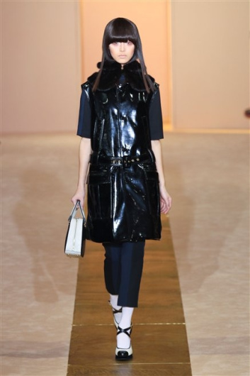 Fotoservizio/FW 2012-2013/WOMEN/MARNI/14