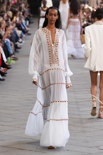 Fotoservizio/SS 2024/WOMEN/SFILATA/ERMANNO SCERVINO/DP2/4