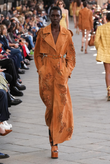 Fotoservizio/SS 2024/WOMEN/SFILATA/ERMANNO SCERVINO/DP2/5