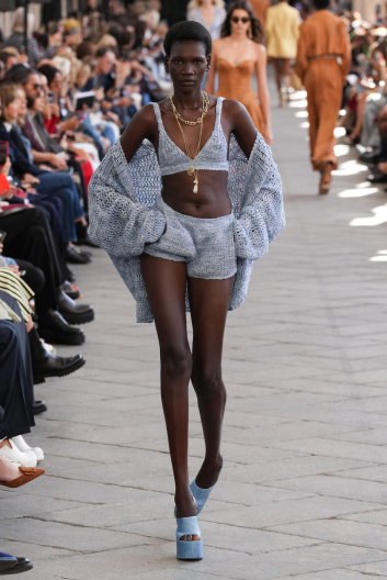 Fotoservizio/SS 2024/WOMEN/SFILATA/ERMANNO SCERVINO/DP2/7