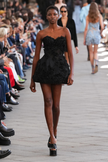 Fotoservizio/SS 2024/WOMEN/SFILATA/ERMANNO SCERVINO/DP2/15