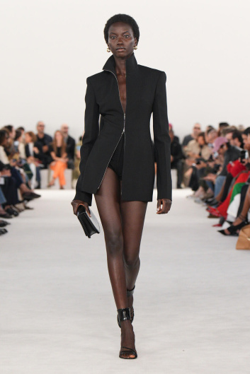 Fotoservizio/SS 2024/WOMEN/SFILATA/FERRAGAMO/DP2/2