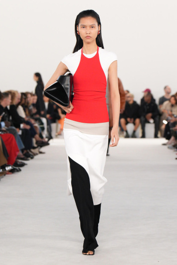 Fotoservizio/SS 2024/WOMEN/SFILATA/FERRAGAMO/DP2/0