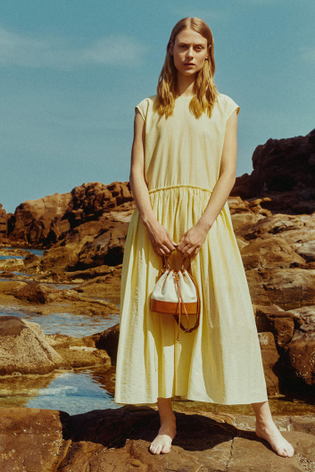 Fotoservizio/SS 2024/WOMEN/PRESENTAZIONE/IL BISONTE/DP2/10