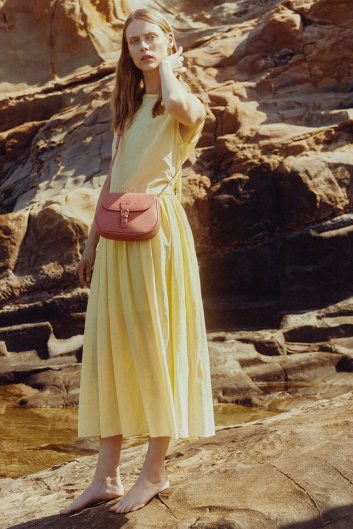 Fotoservizio/SS 2024/WOMEN/PRESENTAZIONE/IL BISONTE/DP2/12