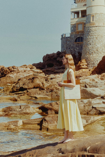 Fotoservizio/SS 2024/WOMEN/PRESENTAZIONE/IL BISONTE/DP2/20