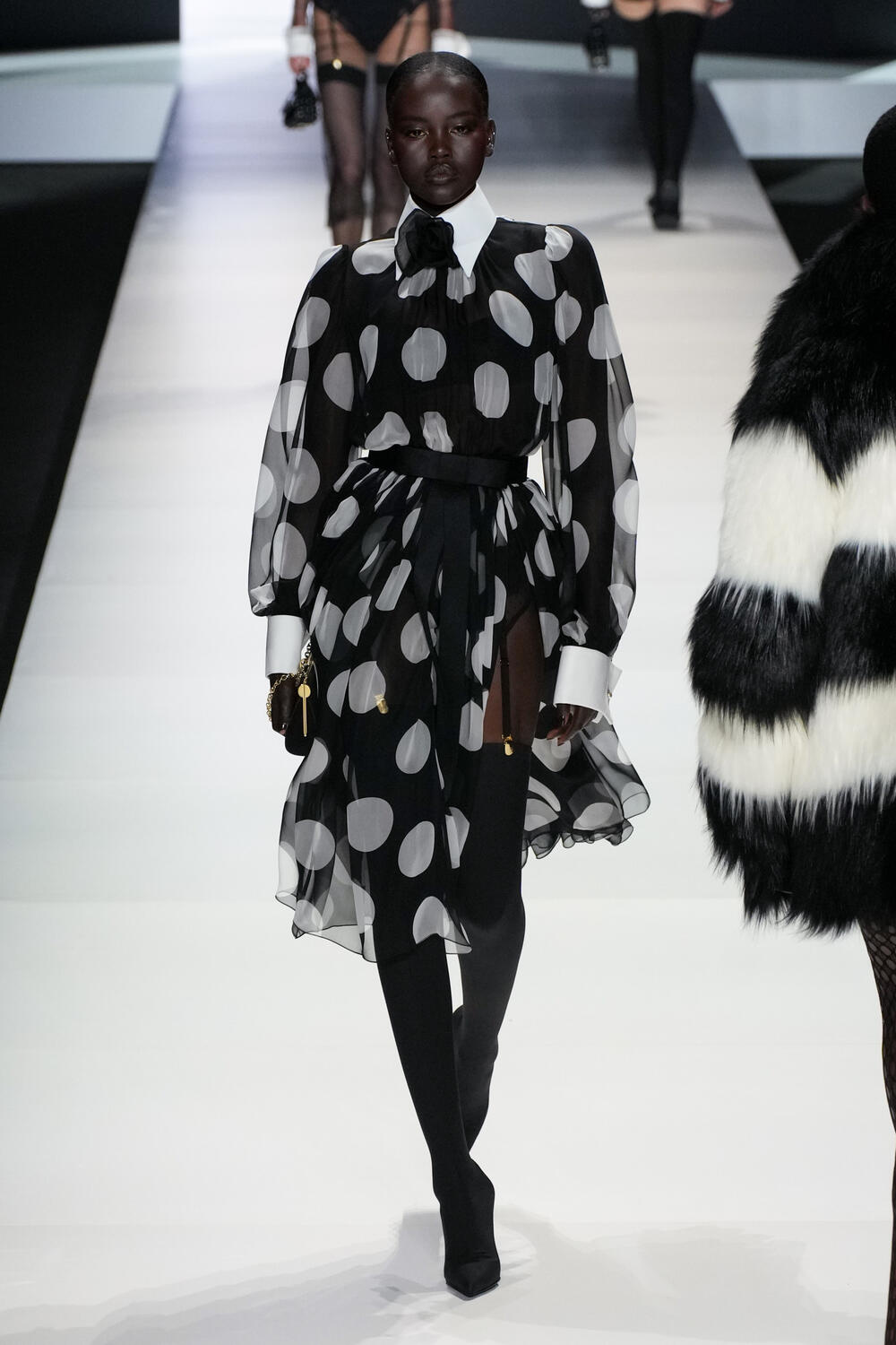 Fotoservizio/SS 2024/WOMEN/SFILATA/DOLCE & GABBANA/DP2/11