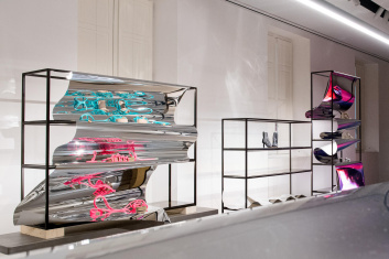 Fotoservizio/SS 2024/WOMEN/PRESENTAZIONE/AGL/DP2/6