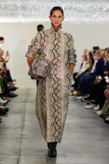 Fotoservizio/SS 2024/WOMEN/SFILATA/JIL SANDER/DP2/32