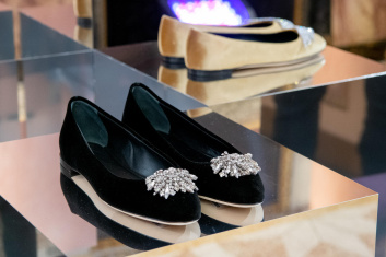 Fotoservizio/SS 2024/WOMEN/PRESENTAZIONE/GIUSEPPE ZANOTTI/DP2/8