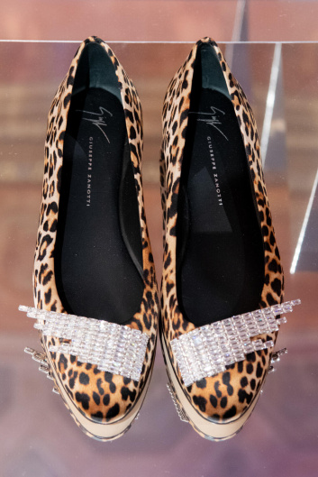 Fotoservizio/SS 2024/WOMEN/PRESENTAZIONE/GIUSEPPE ZANOTTI/DP2/13