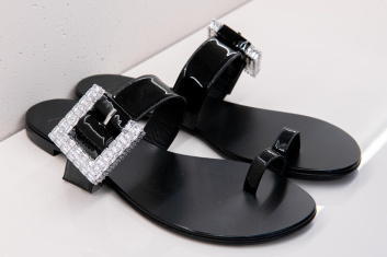 Fotoservizio/SS 2024/WOMEN/PRESENTAZIONE/GIUSEPPE ZANOTTI/DP2/19