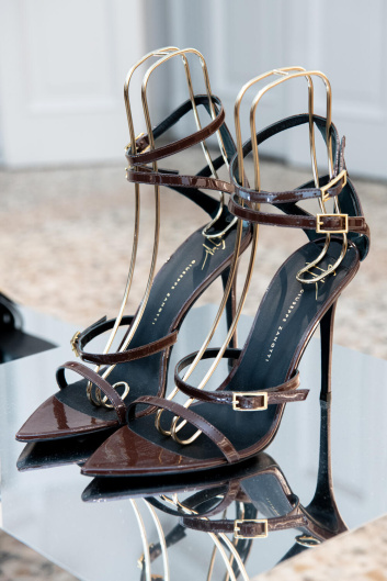 Fotoservizio/SS 2024/WOMEN/PRESENTAZIONE/GIUSEPPE ZANOTTI/DP2/36