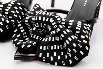 Fotoservizio/SS 2024/WOMEN/PRESENTAZIONE/GIUSEPPE ZANOTTI/DP2/69