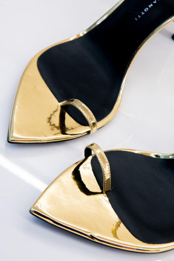 Fotoservizio/SS 2024/WOMEN/PRESENTAZIONE/GIUSEPPE ZANOTTI/DP2/72