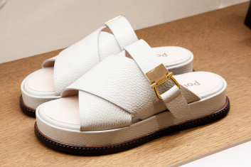 Fotoservizio/SS 2024/WOMEN/PRESENTAZIONE/POLLINI/DP2/11