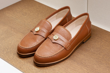 Fotoservizio/SS 2024/WOMEN/PRESENTAZIONE/POLLINI/DP2/25