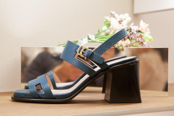 Fotoservizio/SS 2024/WOMEN/PRESENTAZIONE/POLLINI/DP2/26