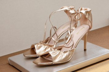 Fotoservizio/SS 2024/WOMEN/PRESENTAZIONE/POLLINI/DP2/34