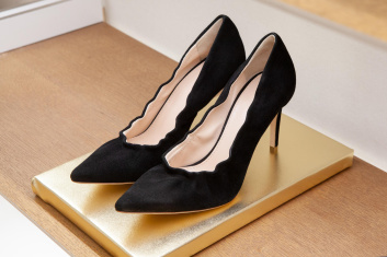 Fotoservizio/SS 2024/WOMEN/PRESENTAZIONE/POLLINI/DP2/0