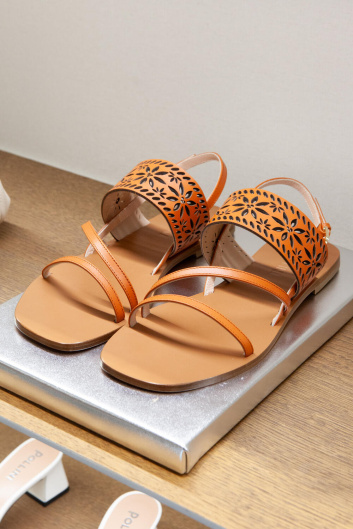 Fotoservizio/SS 2024/WOMEN/PRESENTAZIONE/POLLINI/DP2/16
